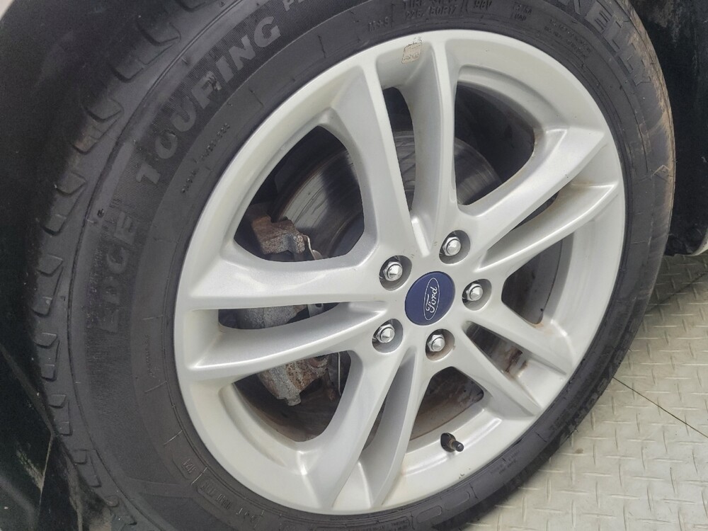 2018 Ford Fusion in Highland, IN 46322 - 18081362 31