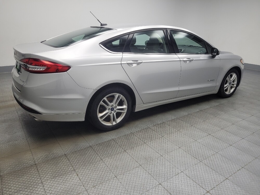 2018 Ford Fusion in Highland, IN 46322 - 18081362 10