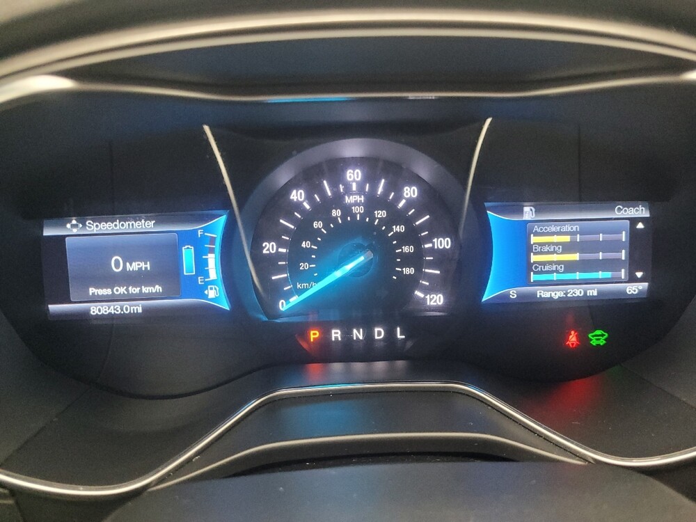 2018 Ford Fusion in Highland, IN 46322 - 18081362 23