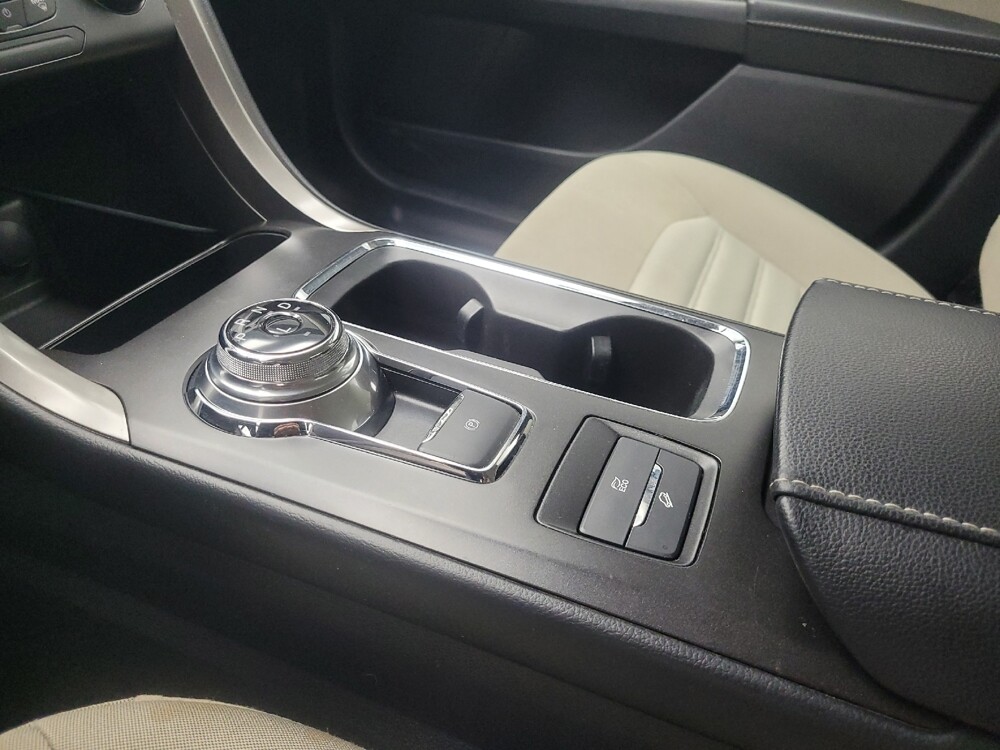 2018 Ford Fusion in Highland, IN 46322 - 18081362 26