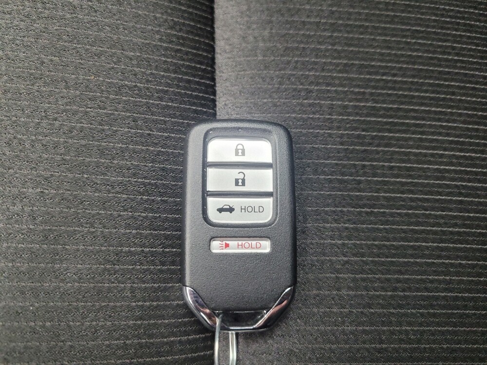 2019 Honda Accord in Highland, IN 46322 - 18081363 32