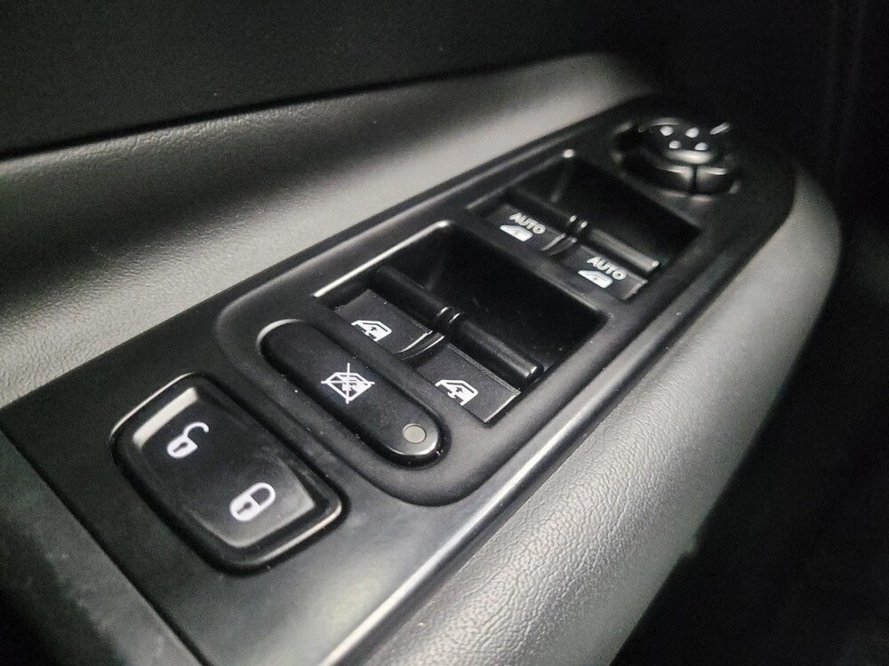 2022 Jeep Renegade in Mishawaka, IN 46545 - 18081364 27