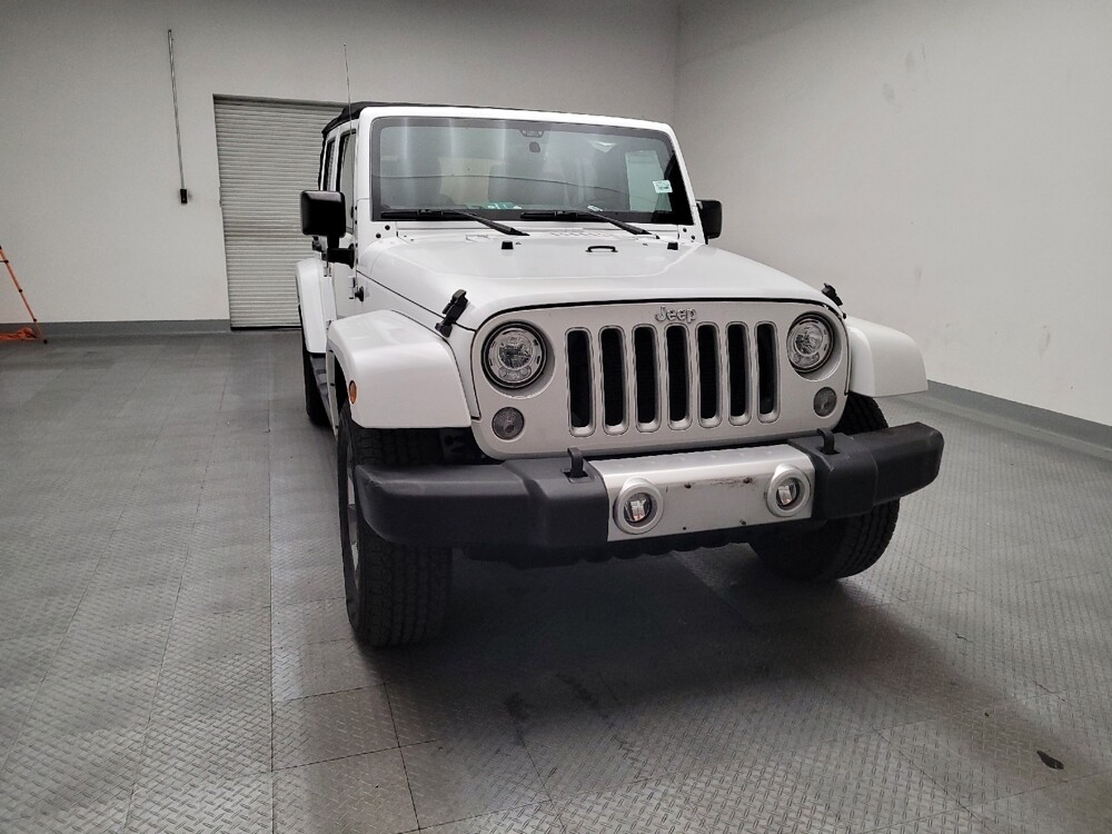 2017 Jeep Wrangler in Riverside, CA 92504 - 18081391 14