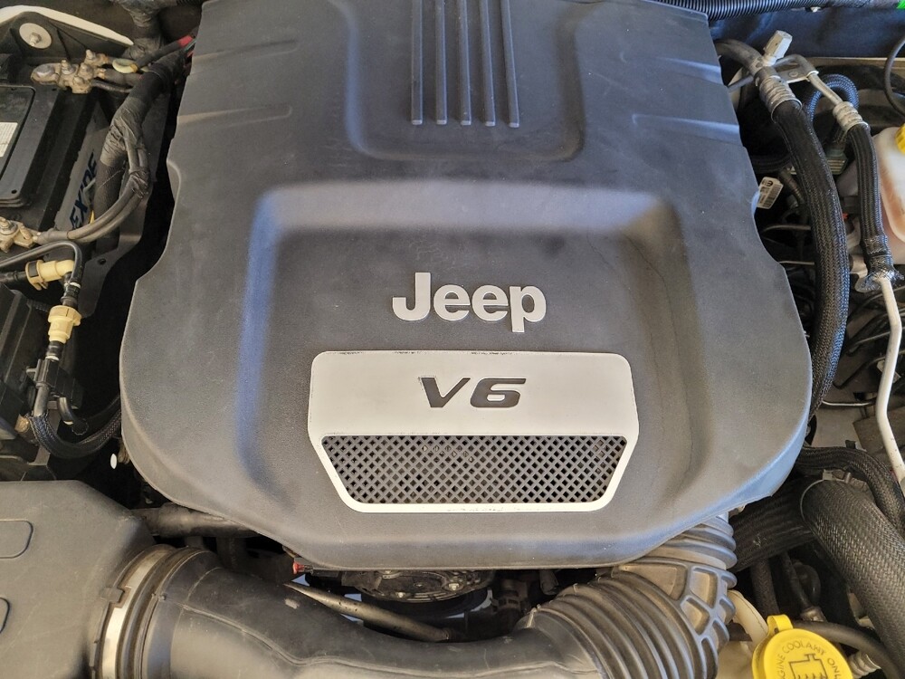 2017 Jeep Wrangler in Riverside, CA 92504 - 18081391 30