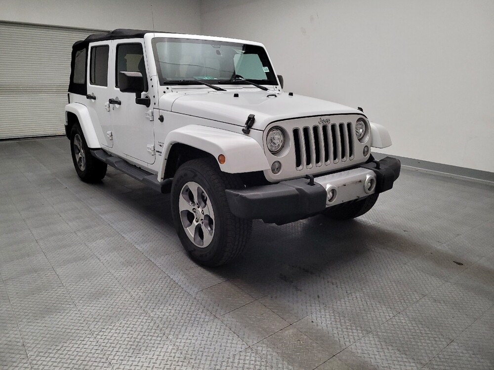 2017 Jeep Wrangler in Riverside, CA 92504 - 18081391 13