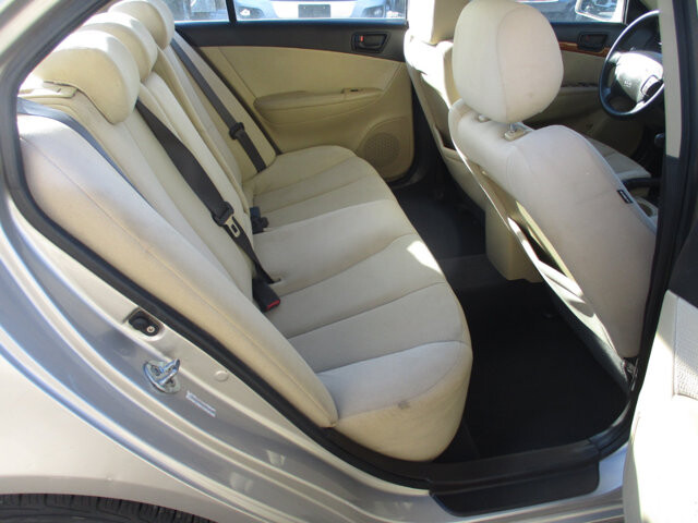 2010 Hyundai Sonata in Oak Grove, MO 64075 - 18081403 11