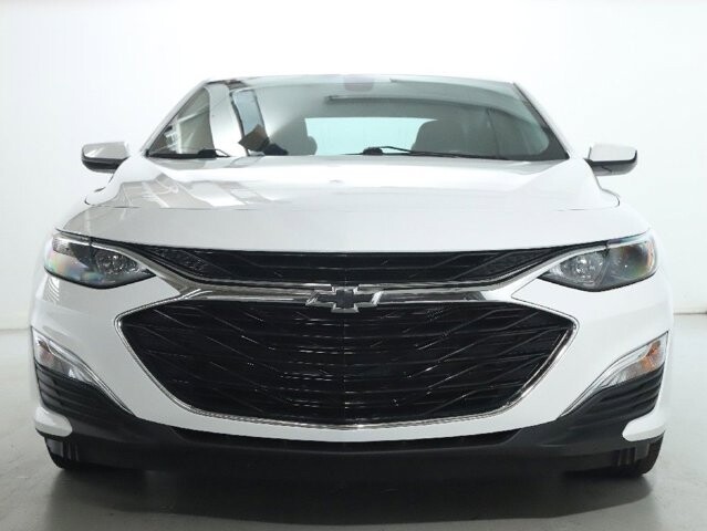 2022 Chevrolet Malibu in Bedford, OH 44146 - 18081405 5