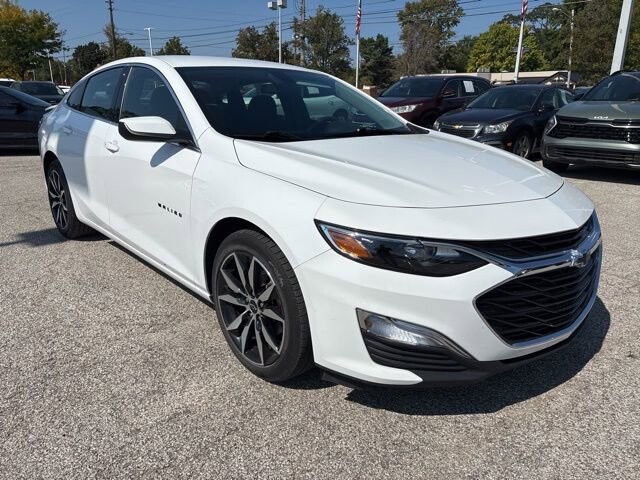 2022 Chevrolet Malibu in Bedford, OH 44146 - 18081405 47