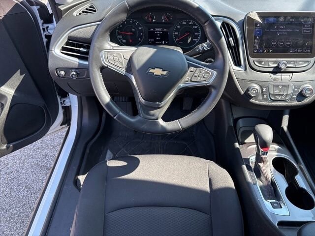 2022 Chevrolet Malibu in Bedford, OH 44146 - 18081405 64