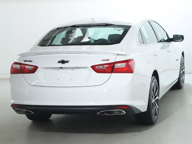 2022 Chevrolet Malibu in Bedford, OH 44146 - 18081405 44