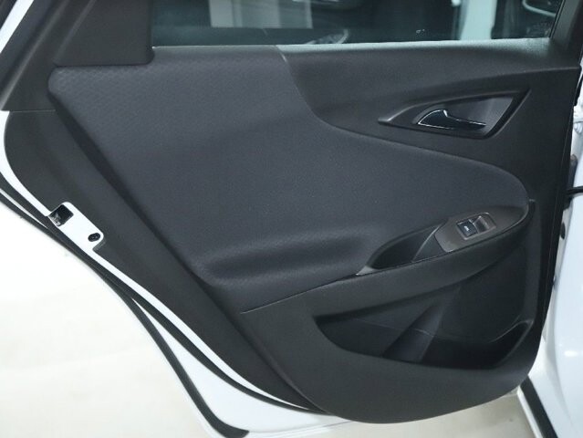 2022 Chevrolet Malibu in Bedford, OH 44146 - 18081405 13