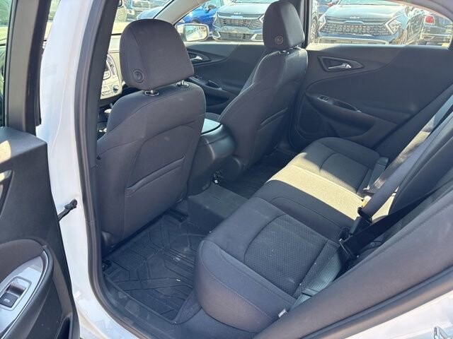 2022 Chevrolet Malibu in Bedford, OH 44146 - 18081405 61