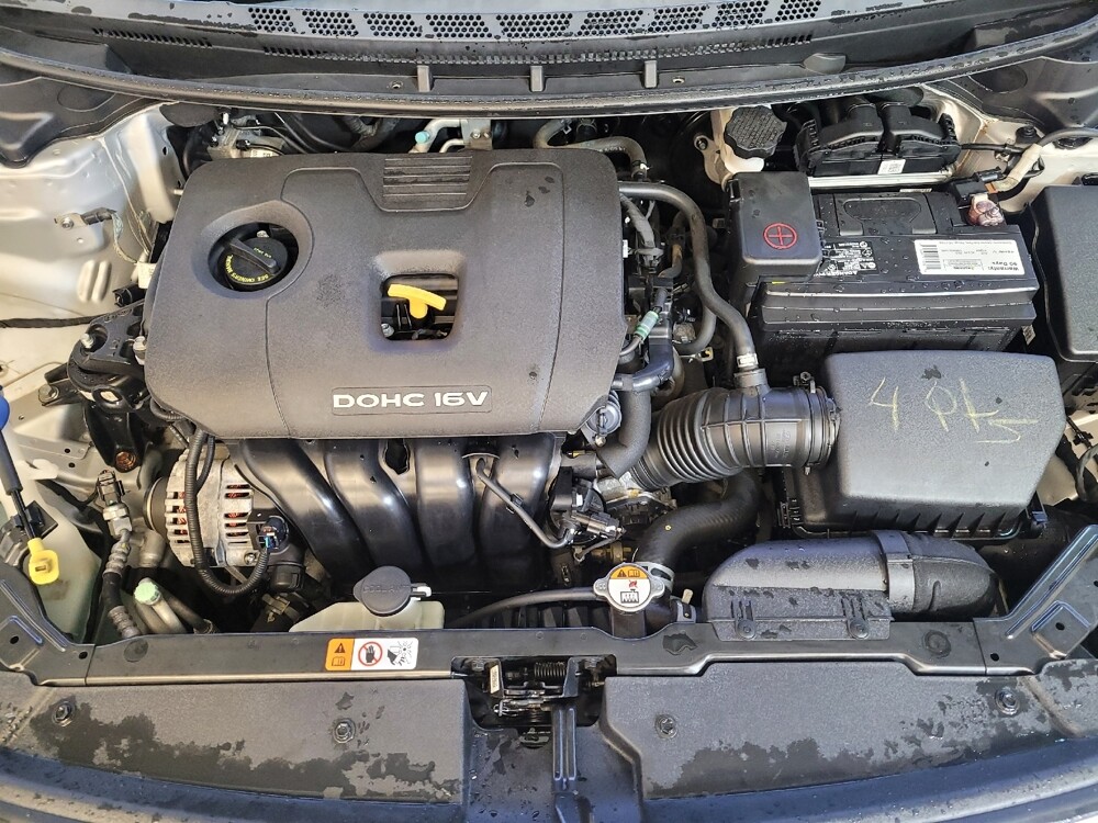 2017 Kia Forte in Columbus, OH 43228 - 18081475 30