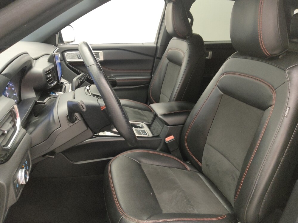 2022 Ford Explorer in Jacksonville, FL 32210 - 18081506 17