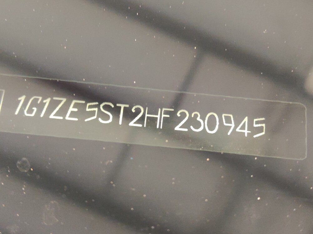 2017 Chevrolet Malibu in Live Oak, TX 78233 - 18081516 33