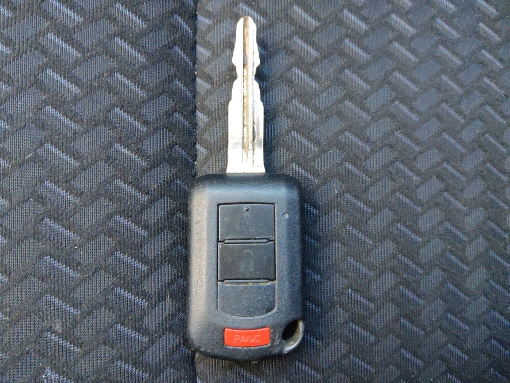 2019 Mitsubishi Eclipse Cross in San Antonio, TX 78238 - 18081518 32