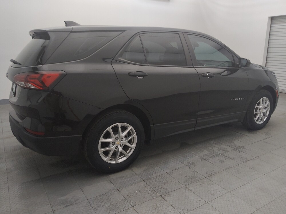 2022 Chevrolet Equinox in Houston, TX 77034 - 18081522 10