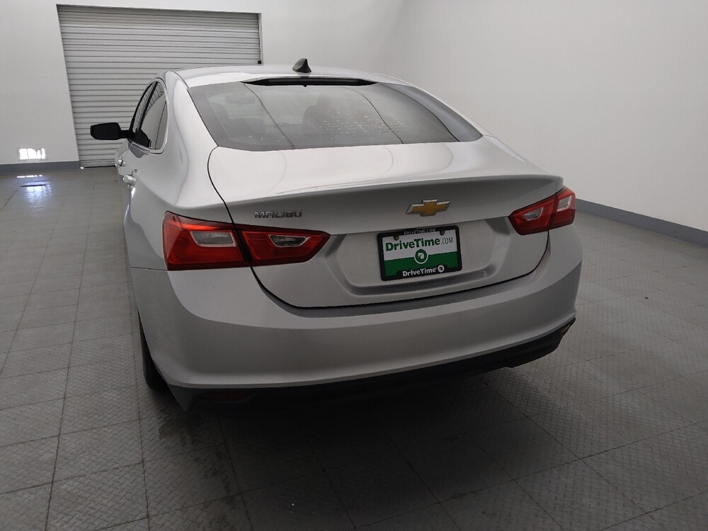 2020 Chevrolet Malibu in San Antonio, TX 78238 - 18081523 6