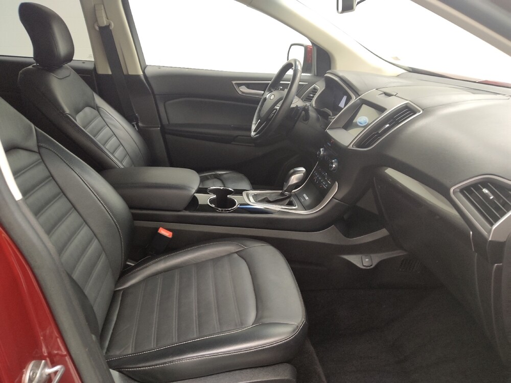 2017 Ford Edge in St. Louis, MO 63125 - 18081528 21