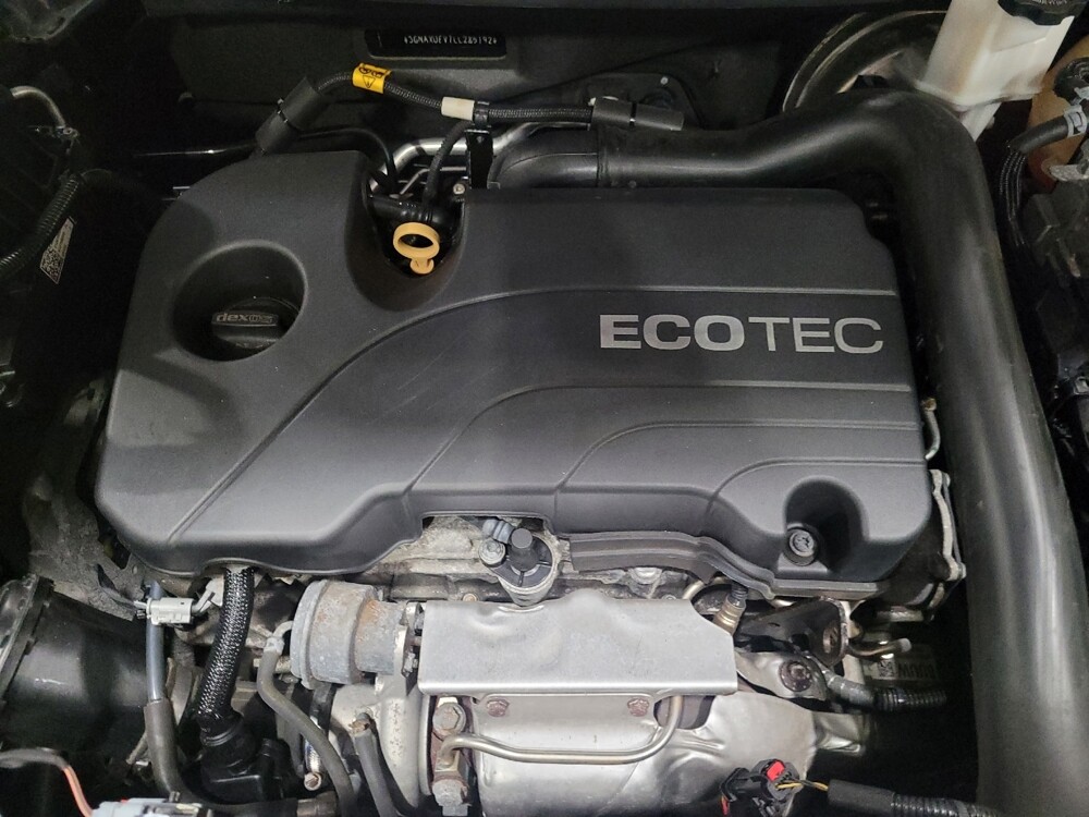 2020 Chevrolet Equinox in Plymouth Meeting, PA 19462 - 18081533 30