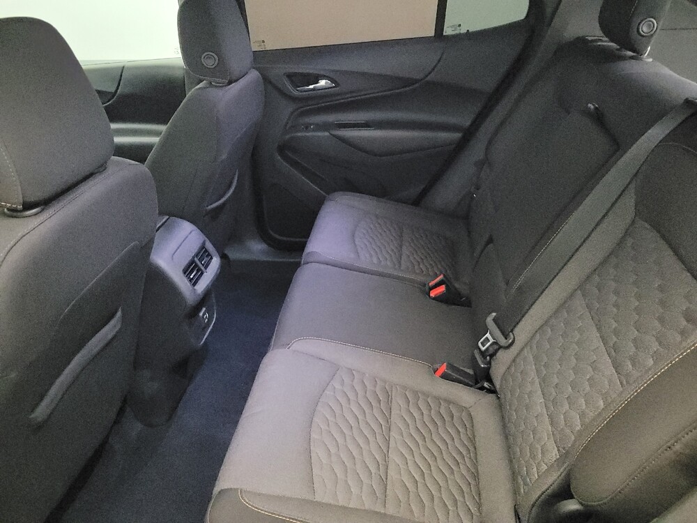 2020 Chevrolet Equinox in Plymouth Meeting, PA 19462 - 18081533 18