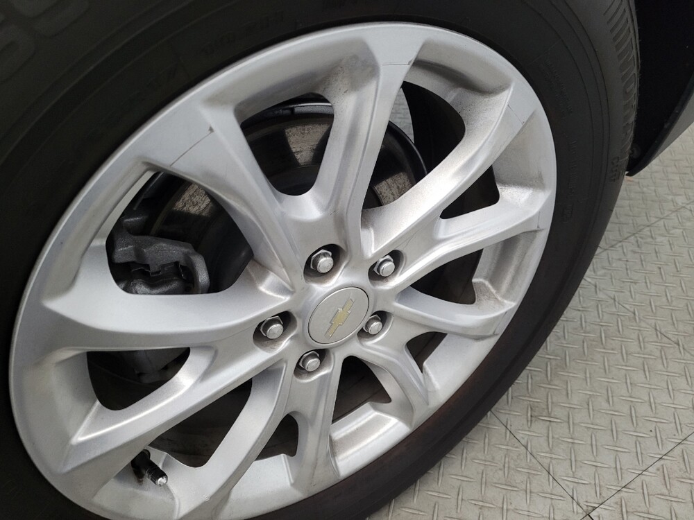 2020 Chevrolet Equinox in Plymouth Meeting, PA 19462 - 18081533 31