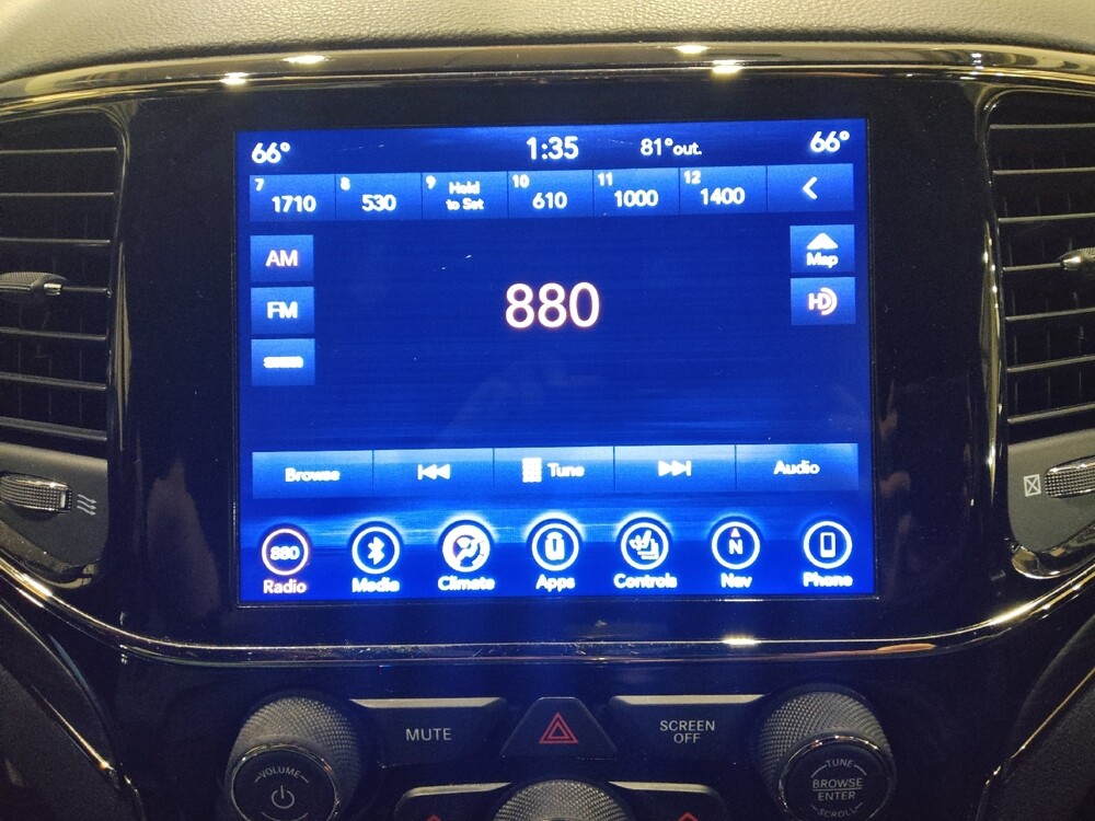 2019 Jeep Grand Cherokee in Williamstown, NJ 8094 - 18081553 25