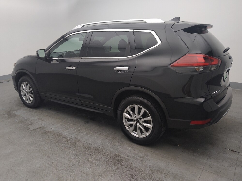 2018 Nissan Rogue in Wichita, KS 67207 - 18081561 3