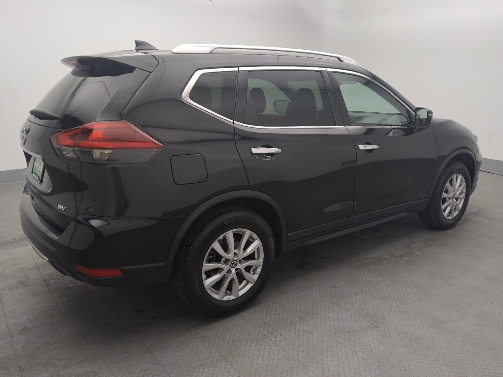 2018 Nissan Rogue in Wichita, KS 67207 - 18081561 10