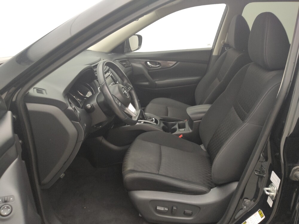 2018 Nissan Rogue in Wichita, KS 67207 - 18081561 17