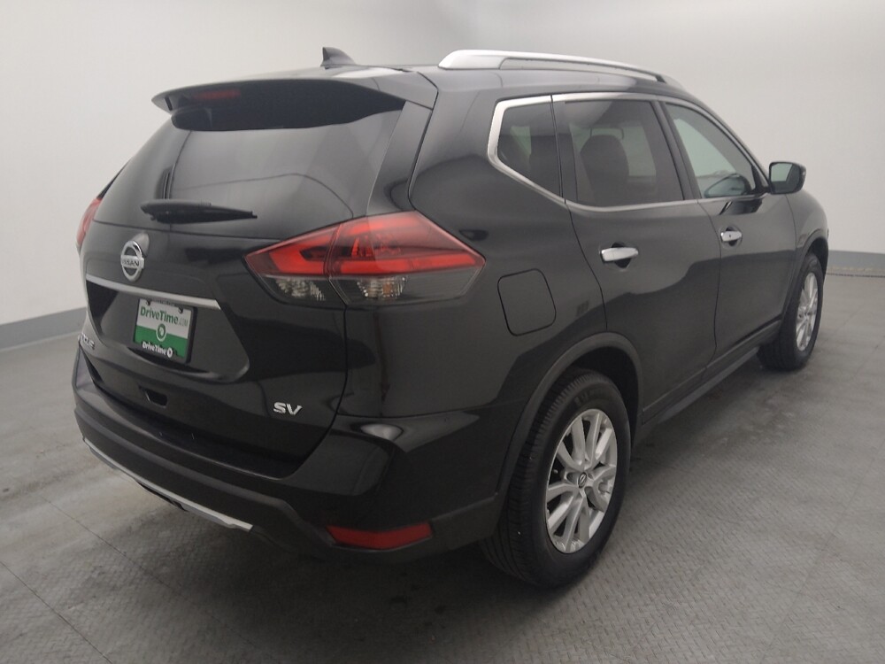 2018 Nissan Rogue in Wichita, KS 67207 - 18081561 9