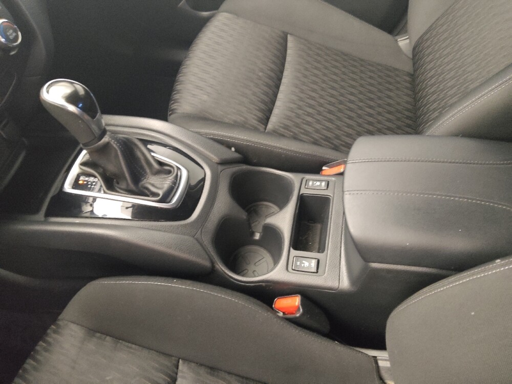 2018 Nissan Rogue in Wichita, KS 67207 - 18081561 26