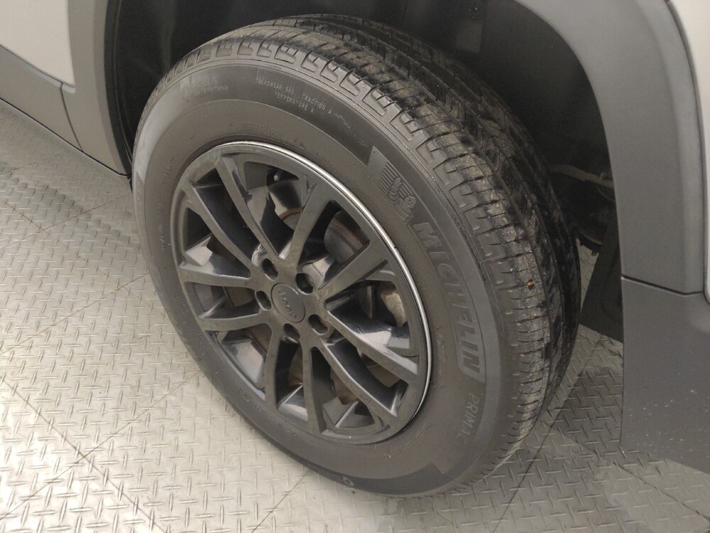 2020 Jeep Cherokee in Houston, TX 77074 - 18081602 31