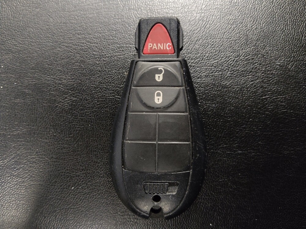 2020 Jeep Cherokee in Houston, TX 77074 - 18081602 32