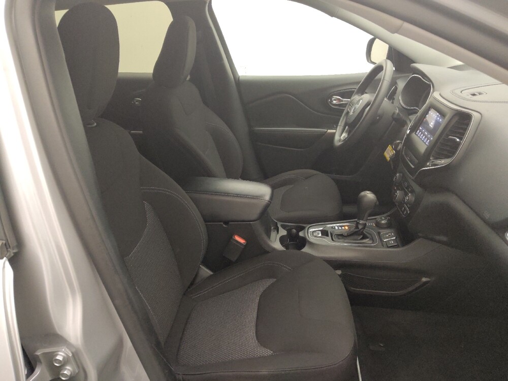 2020 Jeep Cherokee in Houston, TX 77074 - 18081602 21