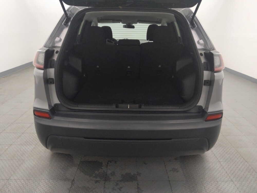 2020 Jeep Cherokee in Houston, TX 77074 - 18081602 29