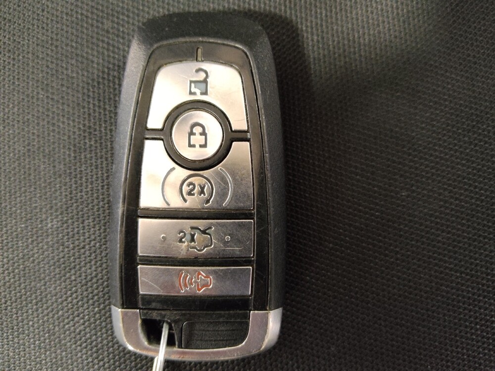 2018 Ford Edge in Clearwater, FL 33764 - 18081610 32