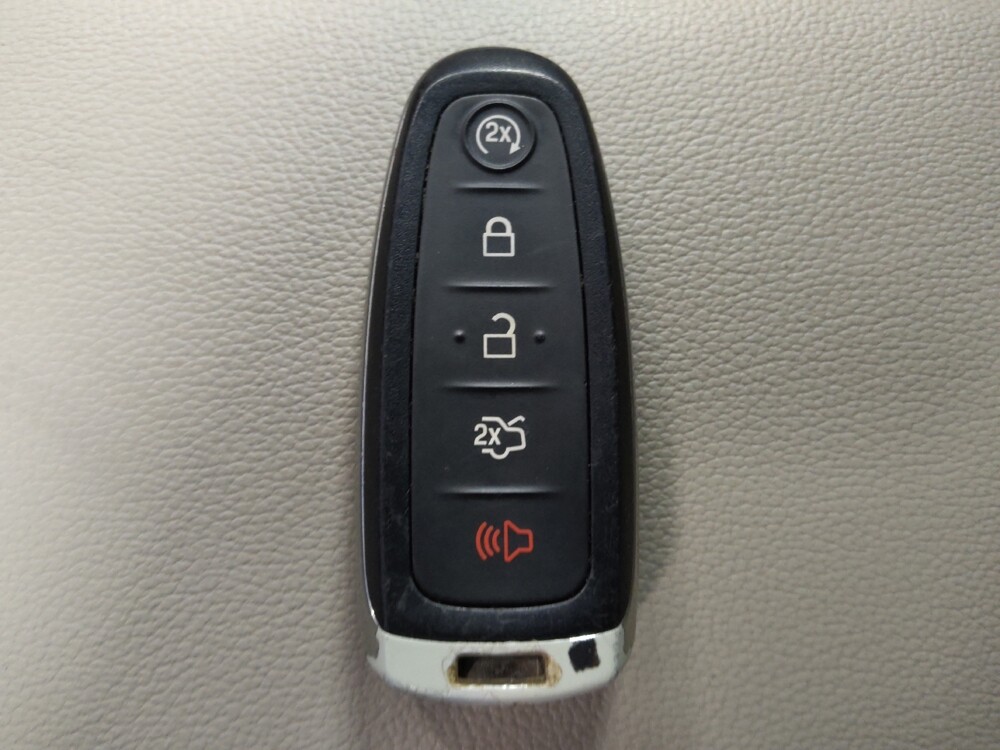 2017 Ford Escape in Houston, TX 77074 - 18081612 32