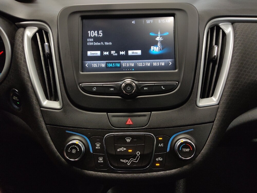 2018 Chevrolet Malibu in Lewisville, TX 75067 - 18081621 25