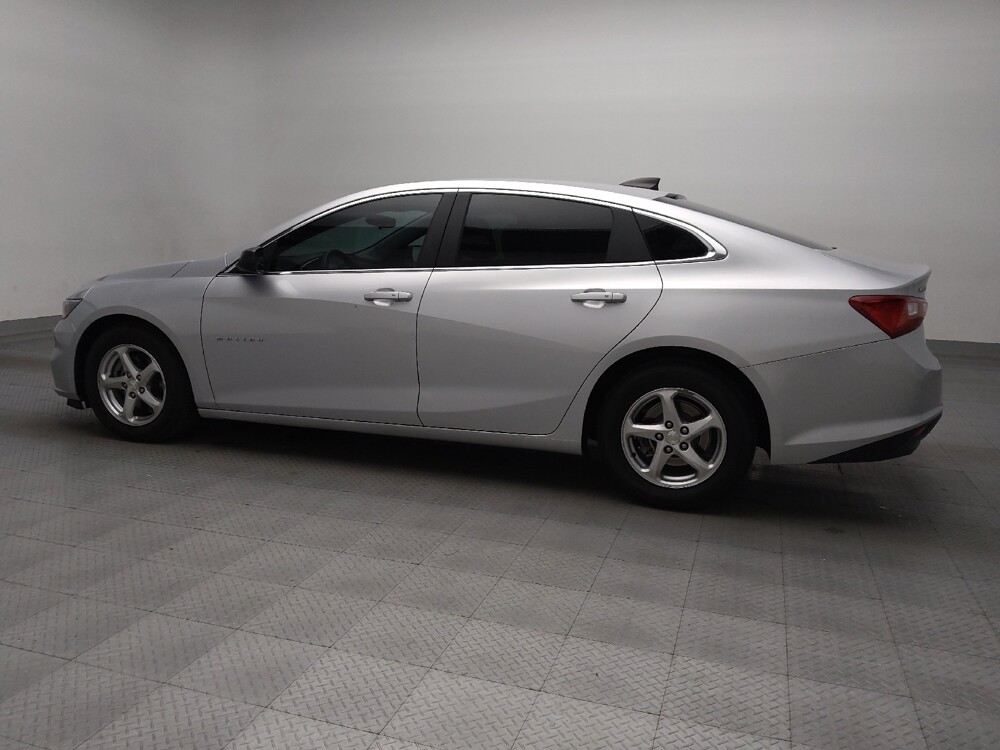 2018 Chevrolet Malibu in Lewisville, TX 75067 - 18081621 3