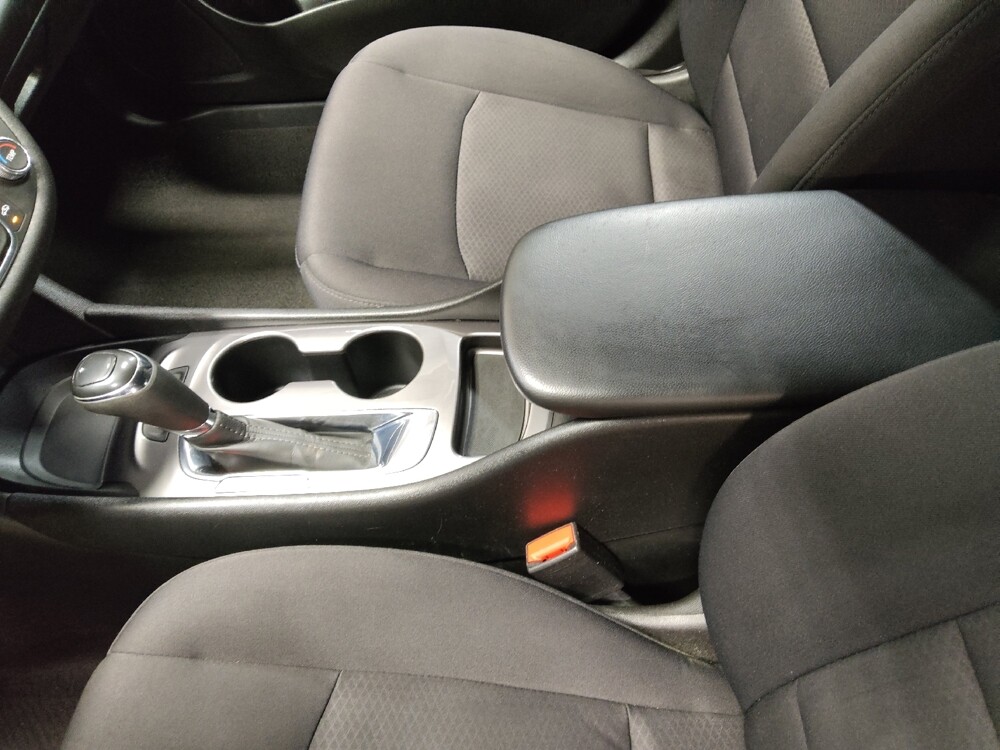 2018 Chevrolet Malibu in Lewisville, TX 75067 - 18081621 26