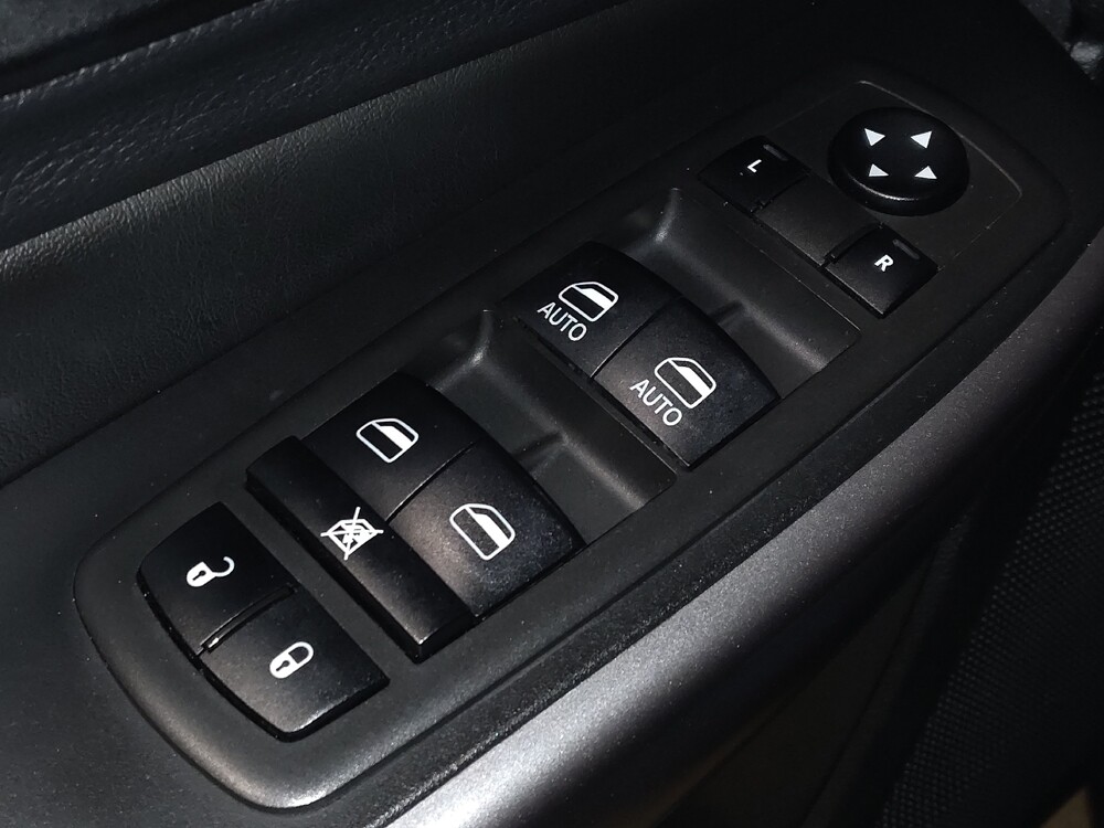 2021 Jeep Cherokee in Jacksonville, FL 32210 - 18081627 27