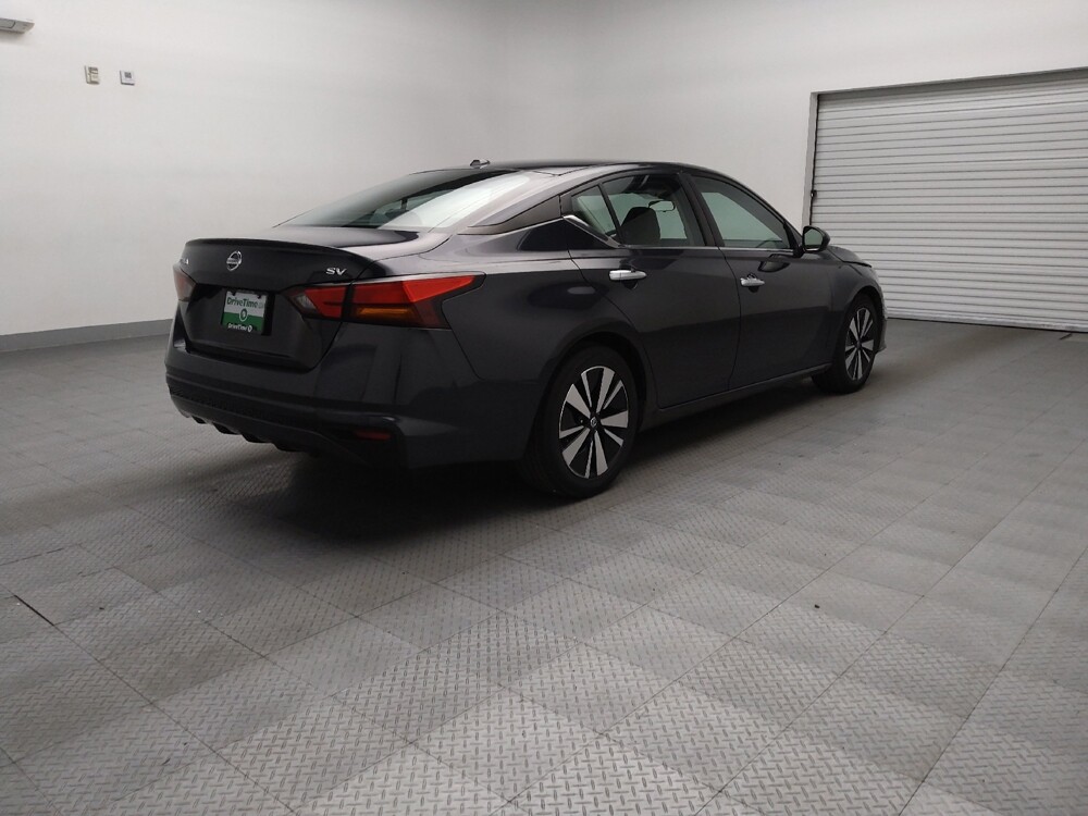 2022 Nissan Altima in Tulsa, OK 74145 - 18081631 9