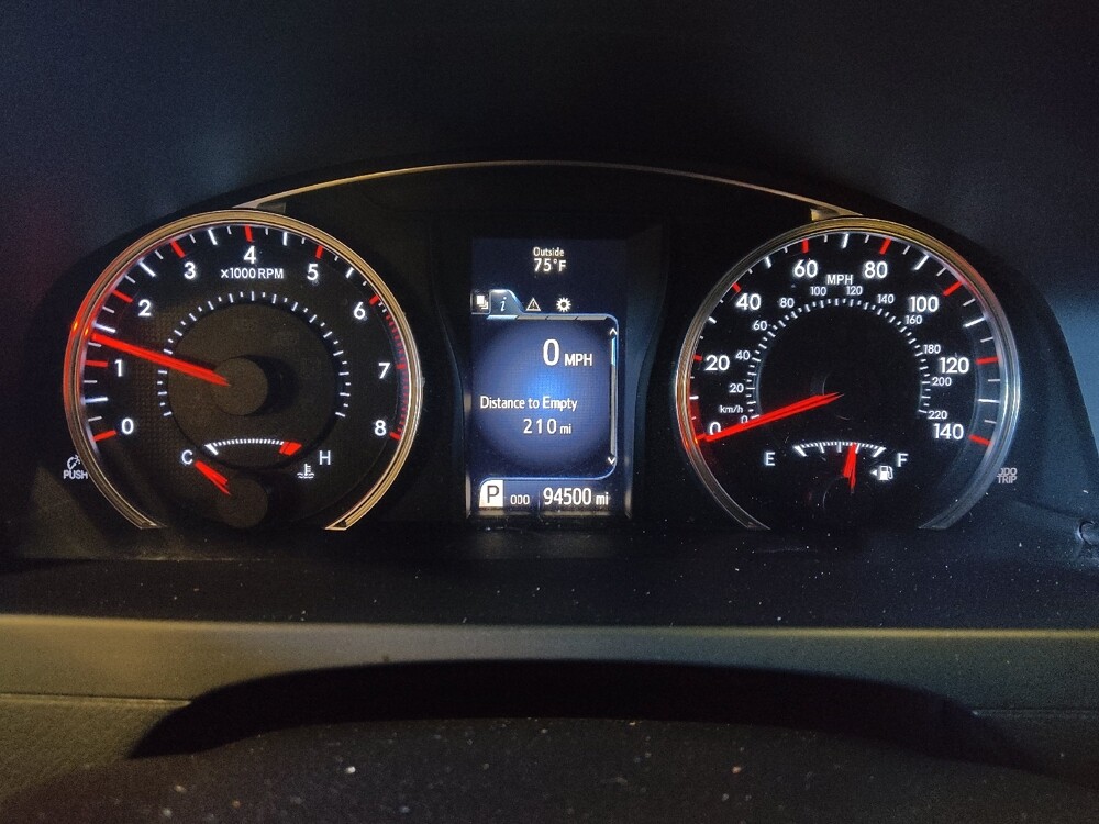 2015 Toyota Camry in Savannah, GA 31419 - 18081641 23