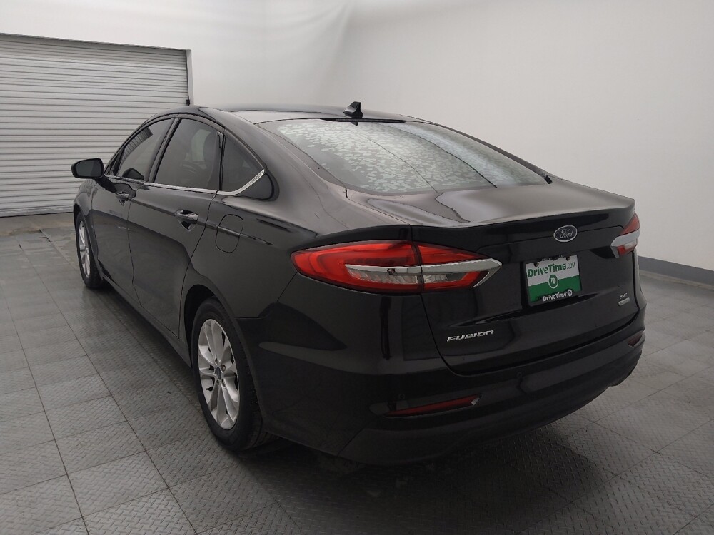 2020 Ford Fusion in Live Oak, TX 78233 - 18081642 5