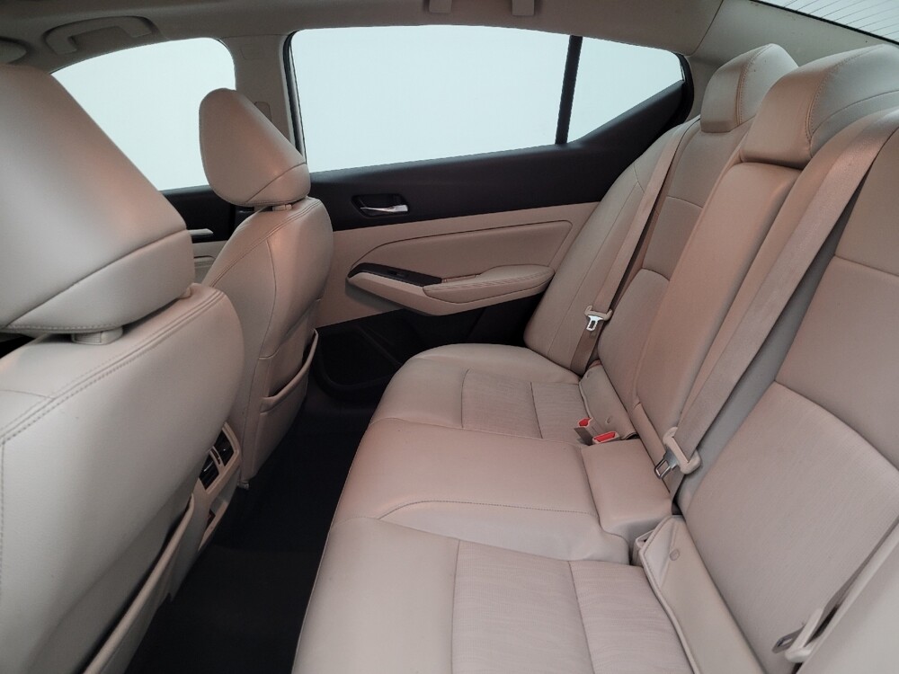 2019 Nissan Altima in Columbus, OH 43228 - 18081662 18