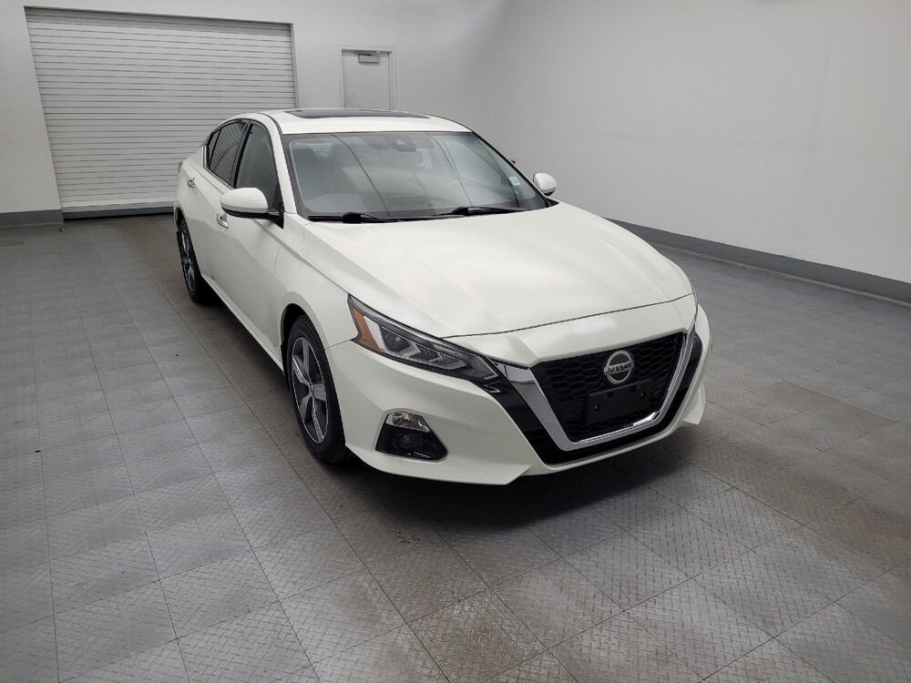 2019 Nissan Altima in Columbus, OH 43228 - 18081662 13