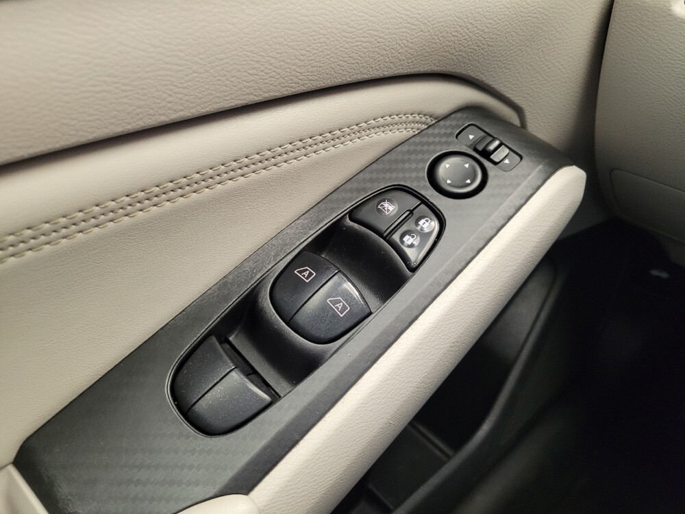 2019 Nissan Altima in Columbus, OH 43228 - 18081662 27