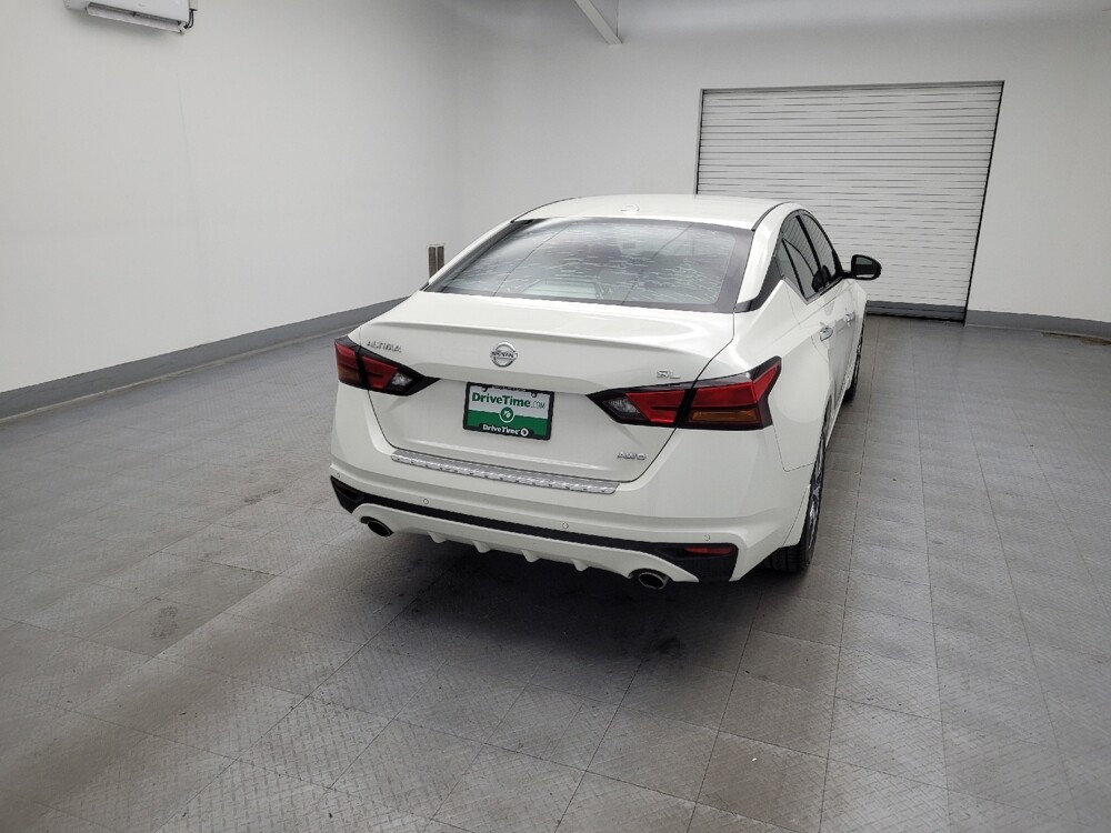 2019 Nissan Altima in Columbus, OH 43228 - 18081662 7