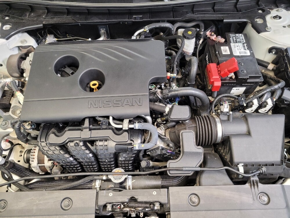 2019 Nissan Altima in Columbus, OH 43228 - 18081662 30